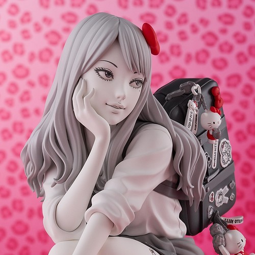 Gyaru Tomie x Hello Kitty