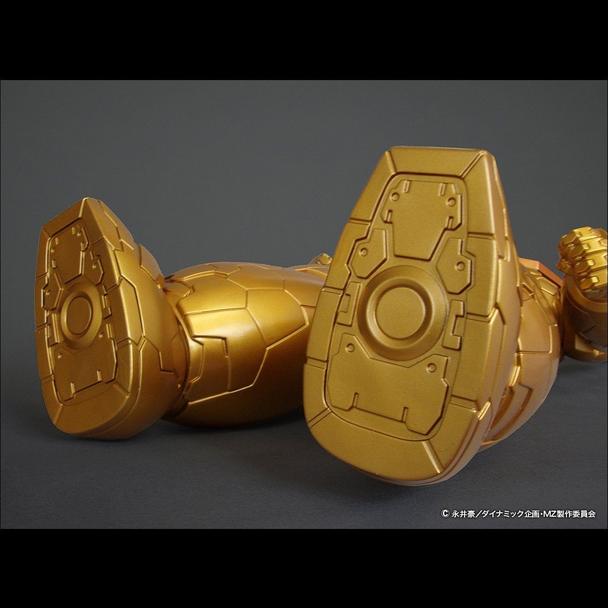 Mazinger Z Infinity (2018) - Mazinger Z - Jumbo Soft Vinyl Figure - Gold Version (Plex) photo 2
