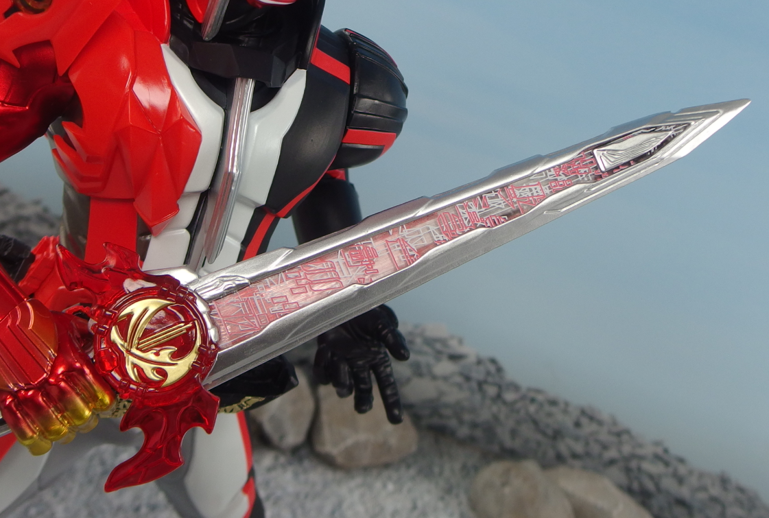Kamen Rider Saber - Ichiban Kuji - Ichiban Kuji Kamen Rider Saber No.01 feat. Legend Kamen Rider  (A Prize) - Sofvics - Brave Dragon (Bandai Spirits) photo 5