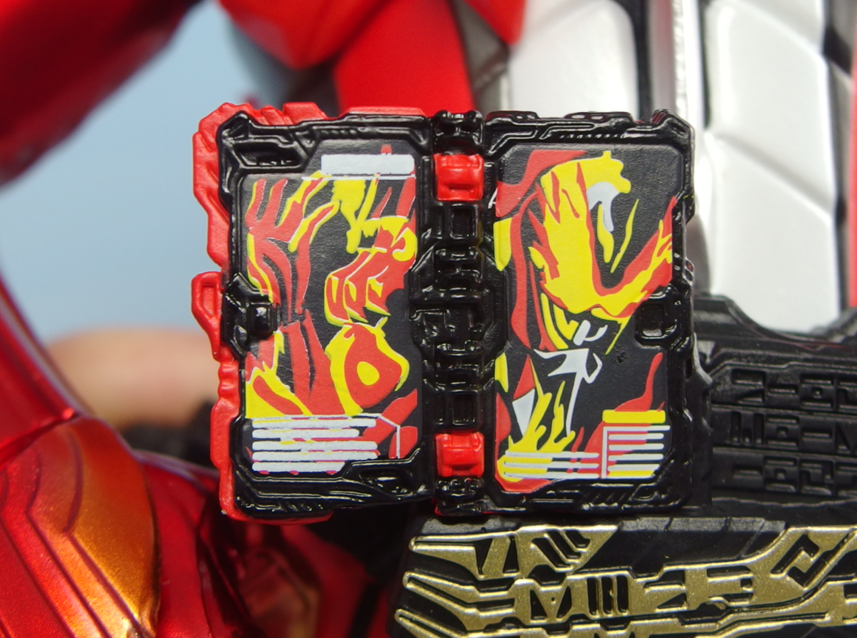 Kamen Rider Saber - Ichiban Kuji - Ichiban Kuji Kamen Rider Saber No.01 feat. Legend Kamen Rider  (A Prize) - Sofvics - Brave Dragon (Bandai Spirits) photo 6
