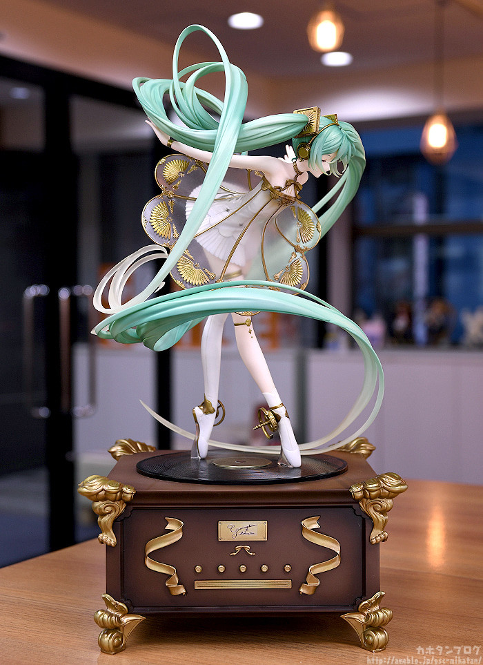 Vocaloid - Hatsune Miku - 1/1 - Symphony: 5th Anniversary Ver. (Good Smile Company) photo 7
