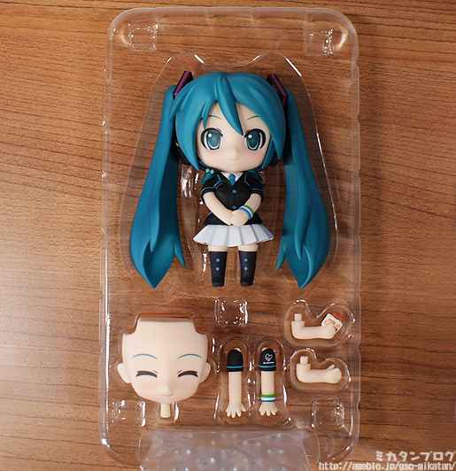 Vocaloid - Hatsune Miku - HappyKuji - HappyKuji Hatsune Miku  (B Prize) - Nendoroid  (#251) - FamilyMart ver. (Family Mart, Good Smile Company) photo 3