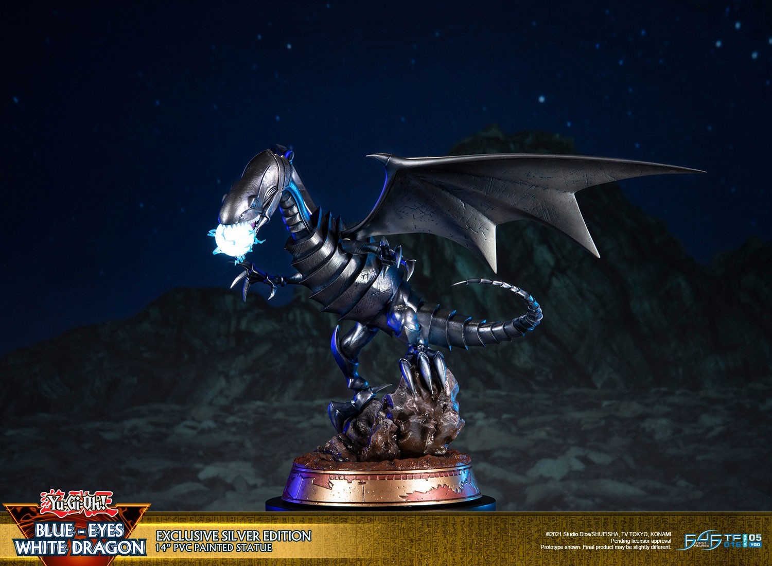 Yu-Gi-Oh! Duel Monsters - Blue-Eyes White Dragon - Exclusive Silver Edition (First 4 Figures) photo 12