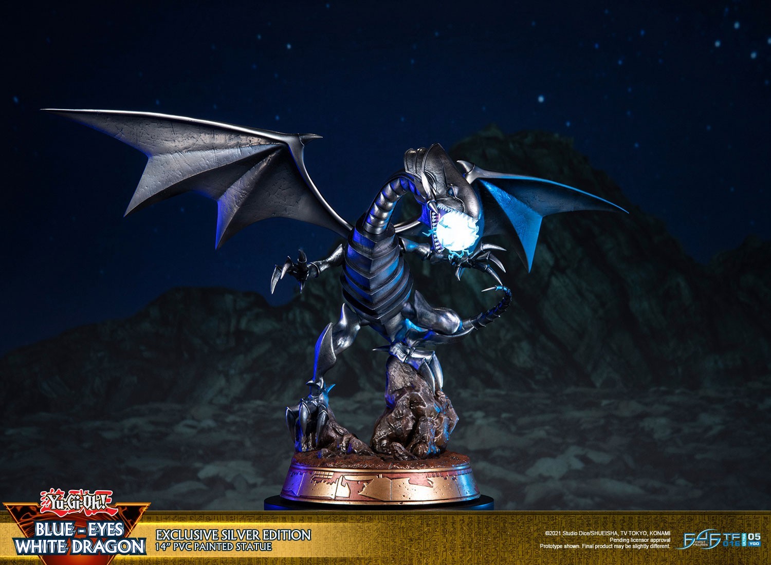 Yu-Gi-Oh! Duel Monsters - Blue-Eyes White Dragon - Exclusive Silver Edition (First 4 Figures) photo 18