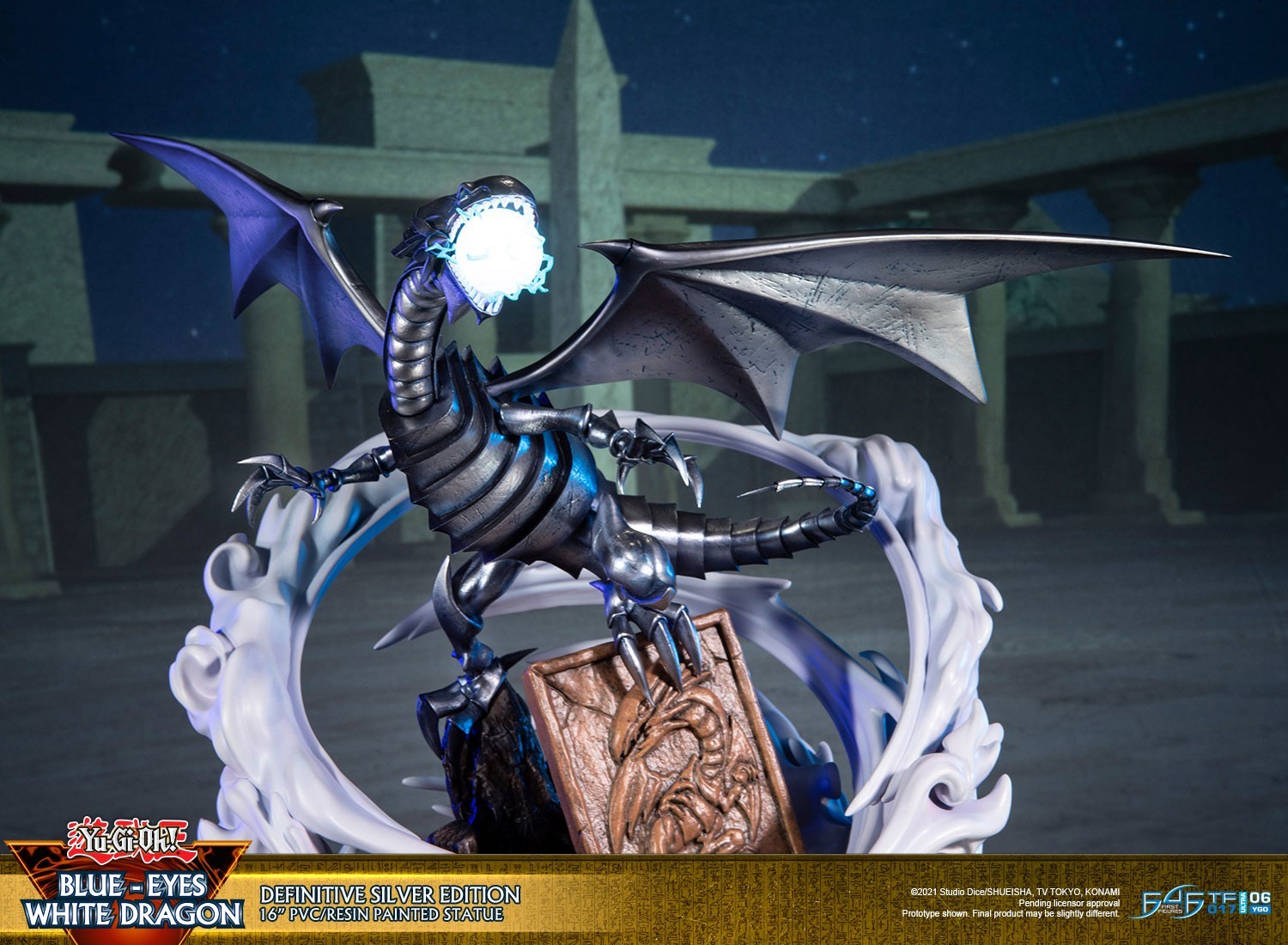 Yu-Gi-Oh! Duel Monsters - Blue-Eyes White Dragon - Definitive Silver Edition (First 4 Figures) photo 3