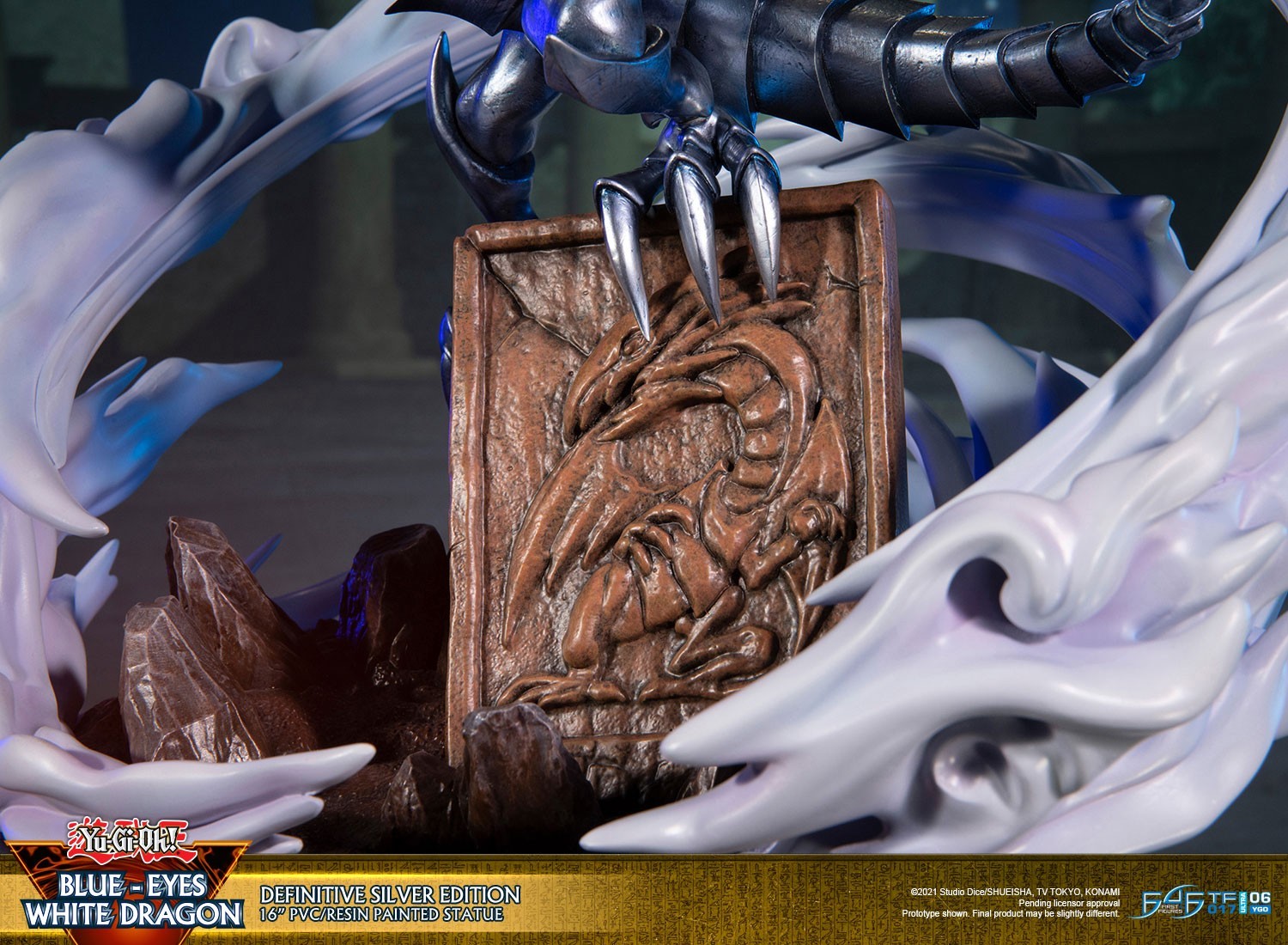 Yu-Gi-Oh! Duel Monsters - Blue-Eyes White Dragon - Definitive Silver Edition (First 4 Figures) photo 6