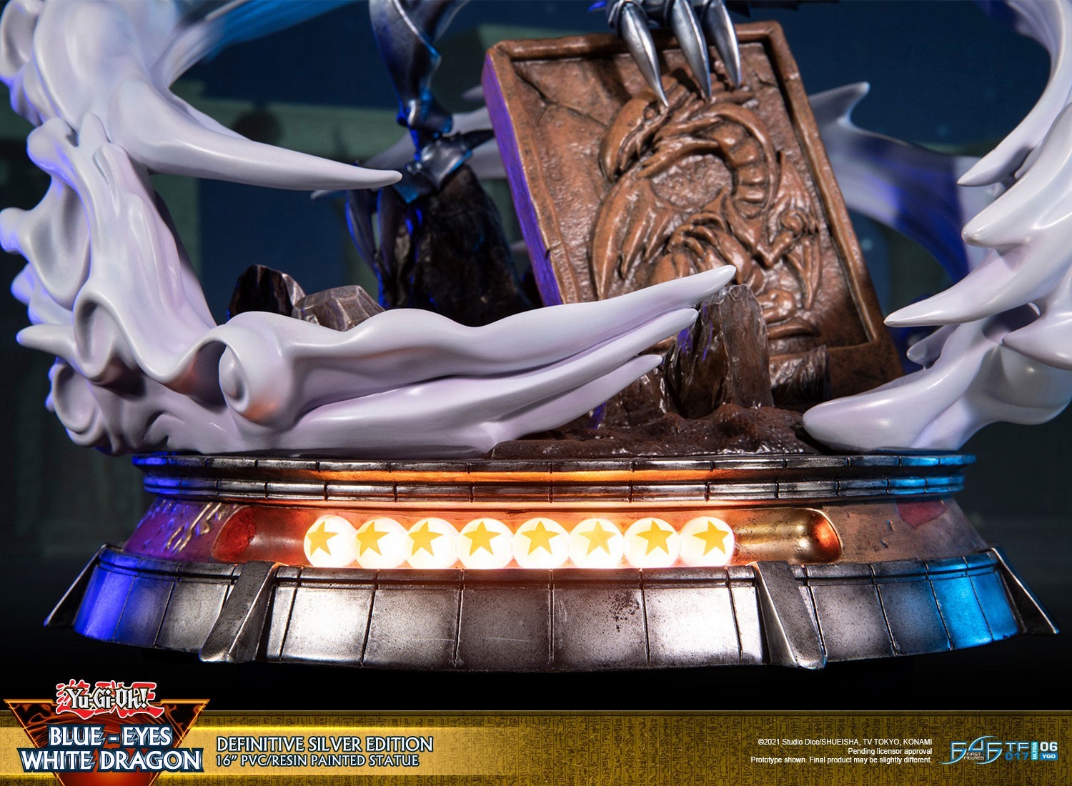 Yu-Gi-Oh! Duel Monsters - Blue-Eyes White Dragon - Definitive Silver Edition (First 4 Figures) photo 7