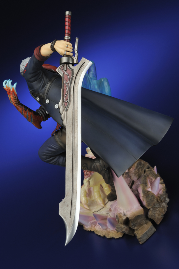 Devil May Cry 4 - Nero - ARTFX - 1/6 (Kotobukiya) photo 3
