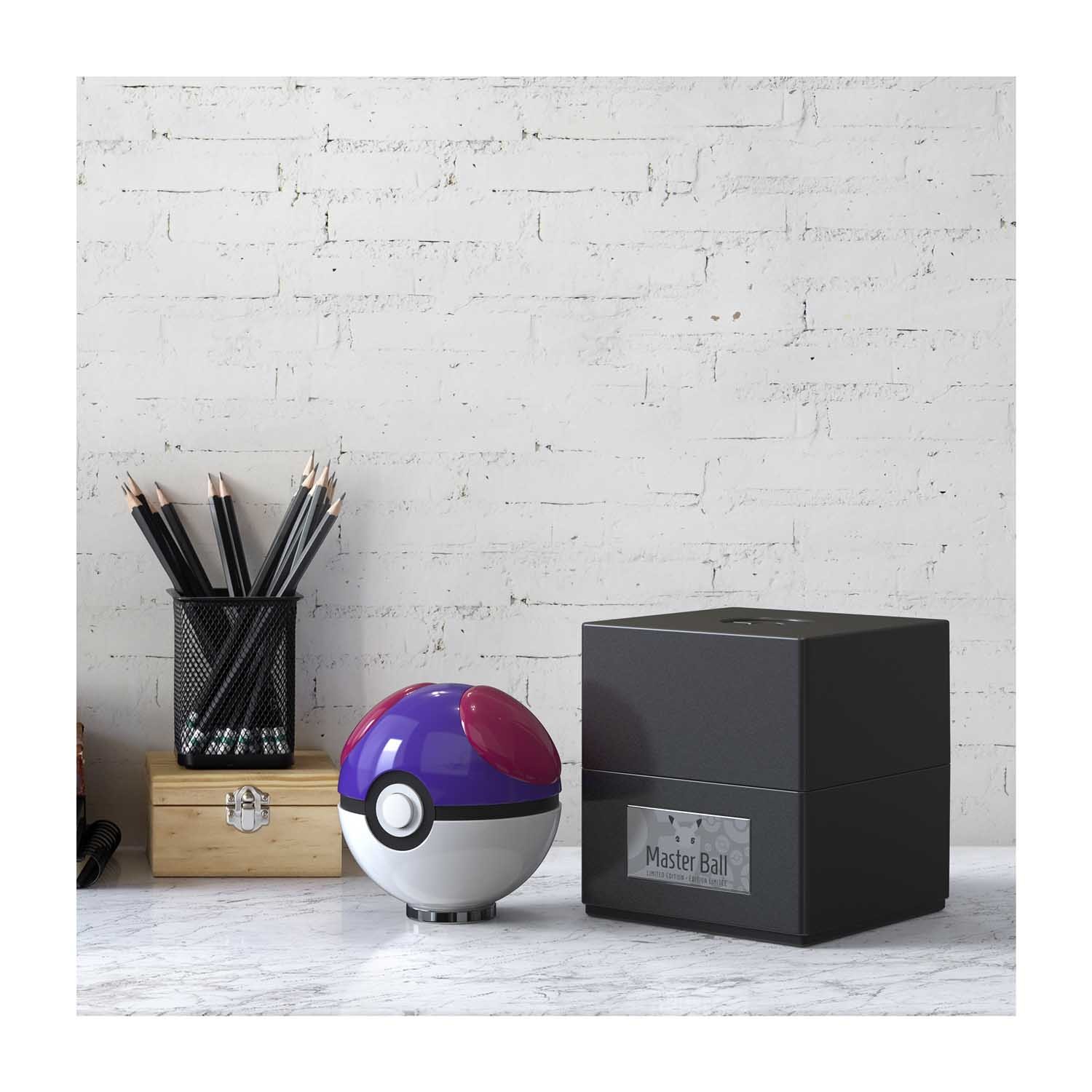 Pocket Monsters - Light-Up Figure - Pokémon 25th Anniversary - Replica - Master Ball - 1/1 (PokémonCenter.com, The Wand Company) photo 3