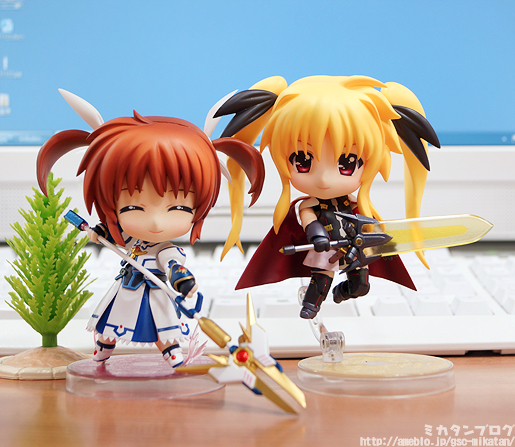 Mahou Shoujo Lyrical Nanoha The Movie 2nd A's - Raising Heart - Takamachi Nanoha - Nendoroid (#263) - Full Action, Exelion Mode Edition (Good Smile Company) photo 8