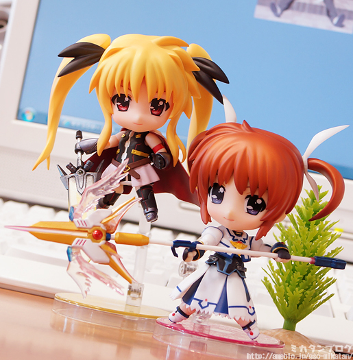 Mahou Shoujo Lyrical Nanoha The Movie 2nd A's - Raising Heart - Takamachi Nanoha - Nendoroid (#263) - Full Action, Exelion Mode Edition (Good Smile Company) photo 12