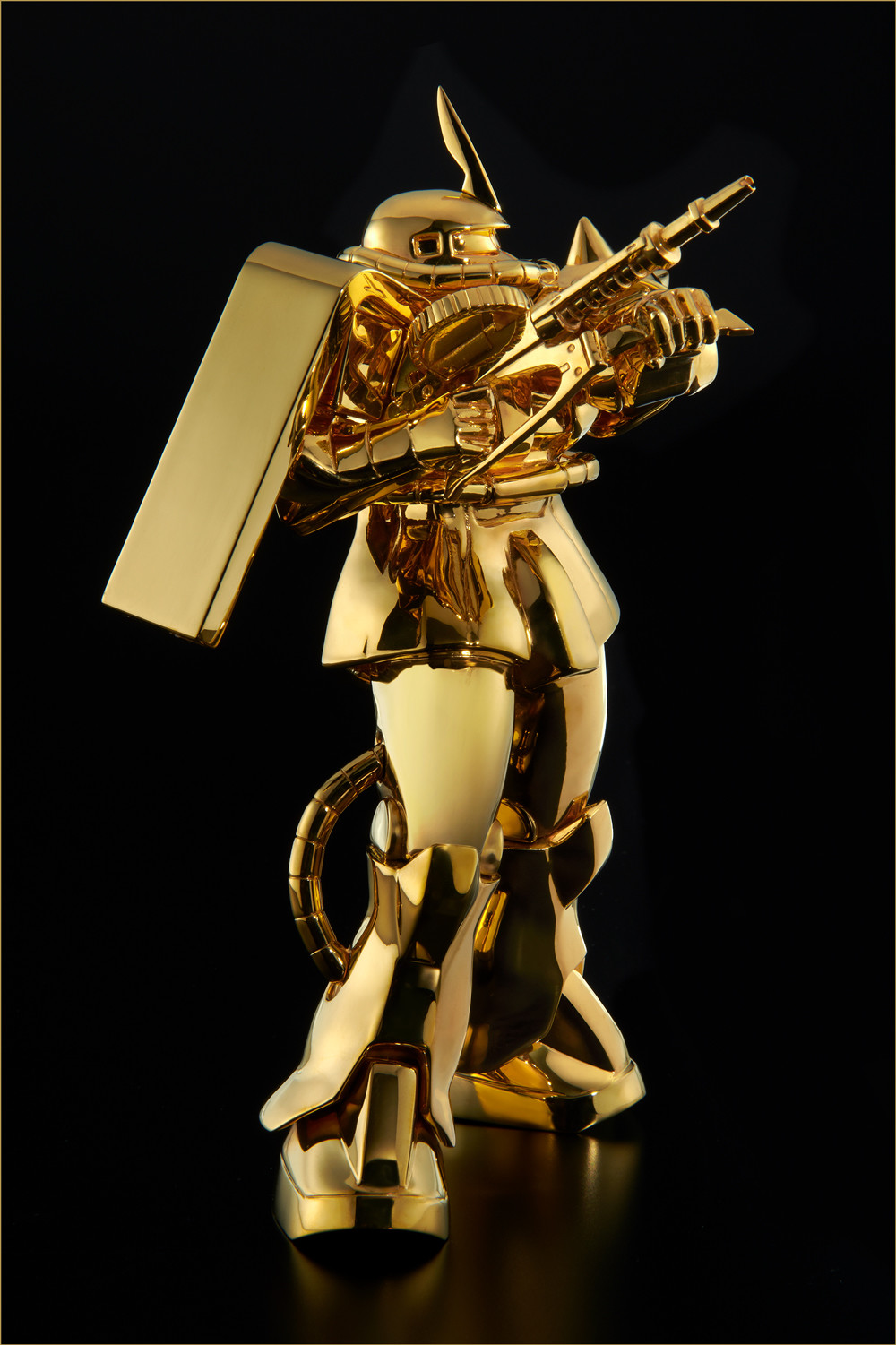 Kidou Senshi Gundam - Char Aznable's MS-06S Zaku II Commander Type - U-Works - 1/100 (Kougei, Ulala Cube) photo 2