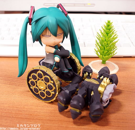 Black ★ Rock Shooter - Chariot - Nendoroid (#315) - with Tank (Mary) Set - TV Animation ver. (Good Smile Company) photo 2