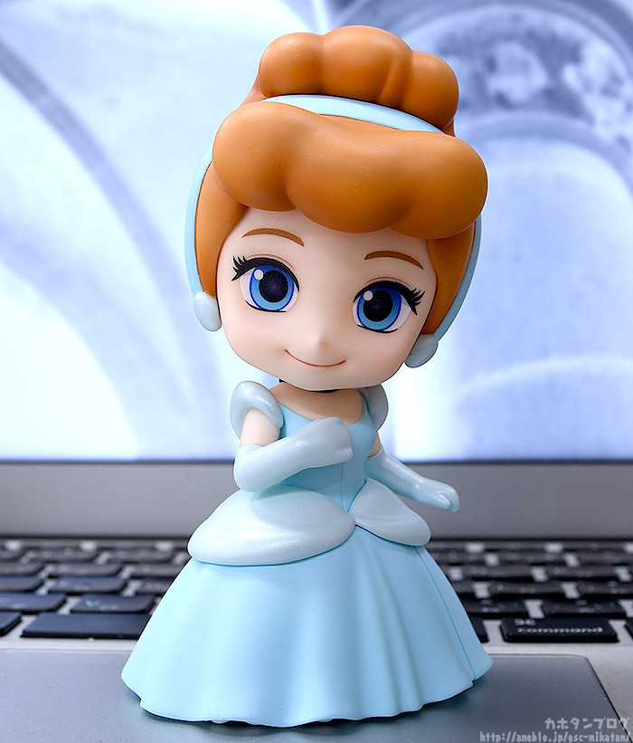 Cinderella - Nendoroid  (#1611) (Good Smile Company) photo 2