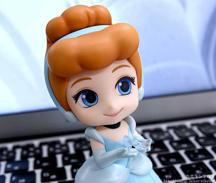 Cinderella - Nendoroid  (#1611) (Good Smile Company) photo 11