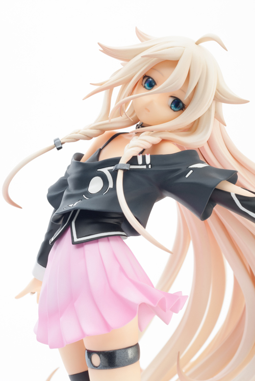 Vocaloid - IA - 1/8 (Aquamarine) photo 3