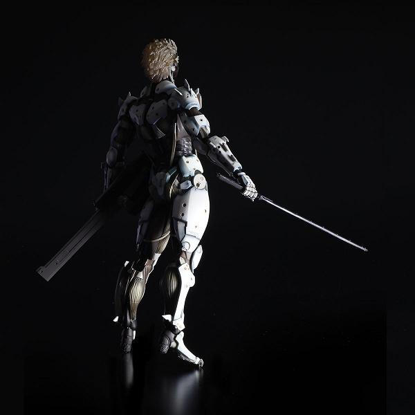 Metal Gear Rising: Revengeance - Raiden - Play Arts Kai - White Armor Ver. (Square Enix) photo 4