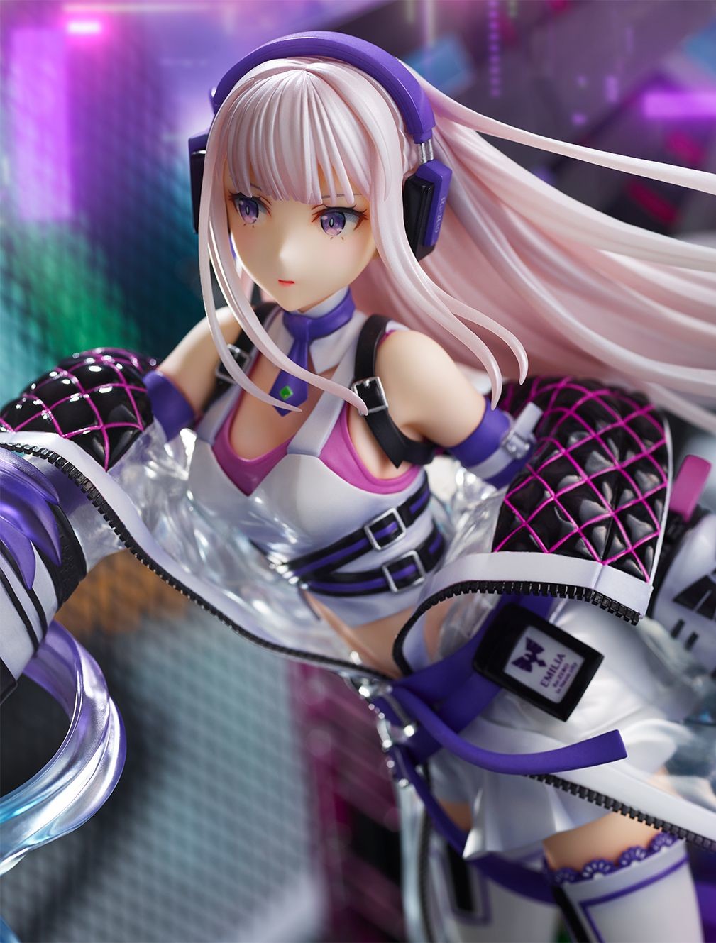 Re:Zero kara Hajimeru Isekai Seikatsu - Emilia - Shibuya Scramble Figure - 1/7 - Neon City Ver. (Alpha Satellite, eStream)
