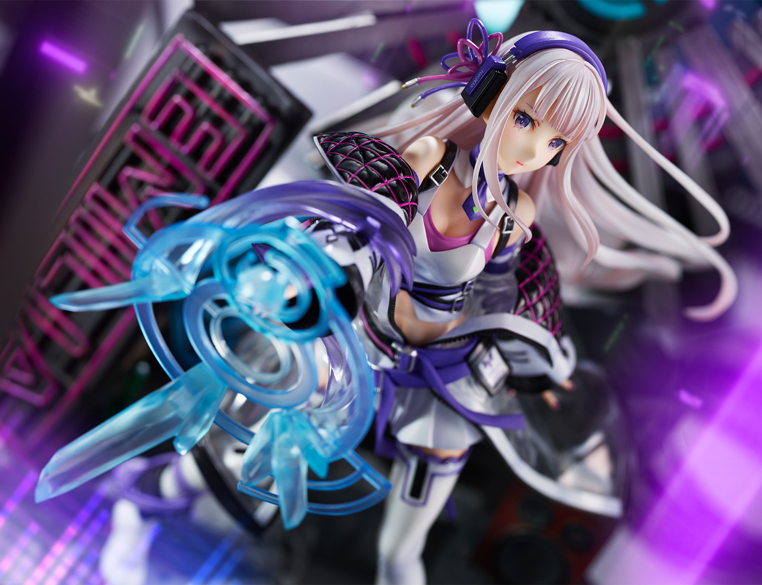 Re:Zero kara Hajimeru Isekai Seikatsu - Emilia - Shibuya Scramble Figure - 1/7 - Neon City Ver. (Alpha Satellite, eStream)