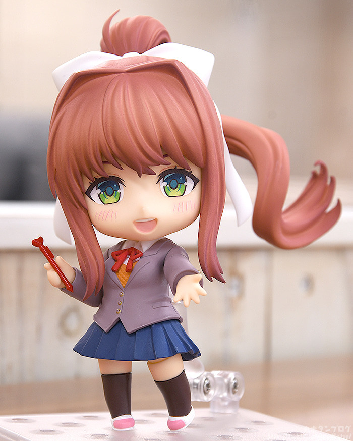 Doki Doki Literature Club! - Monika - Nendoroid  (#1817) (Good Smile Company) photo 6
