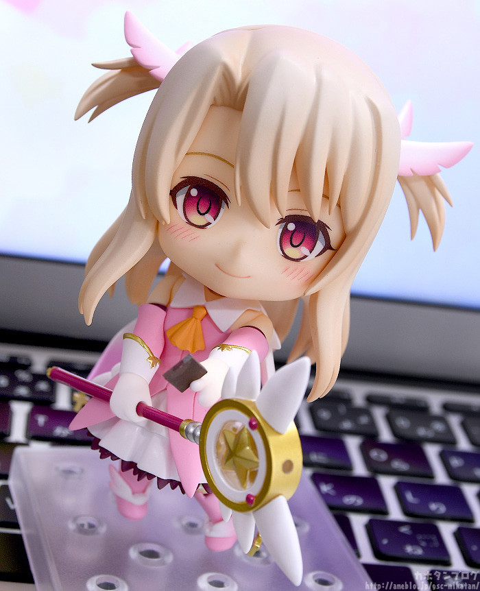 Gekijouban Fate/kaleid Liner Prisma ☆ Illya: Licht - Namae no Nai Shoujo - Illyasviel von Einzbern - Magical Ruby - Nendoroid  (#1680) (Good Smile Company) photo 3