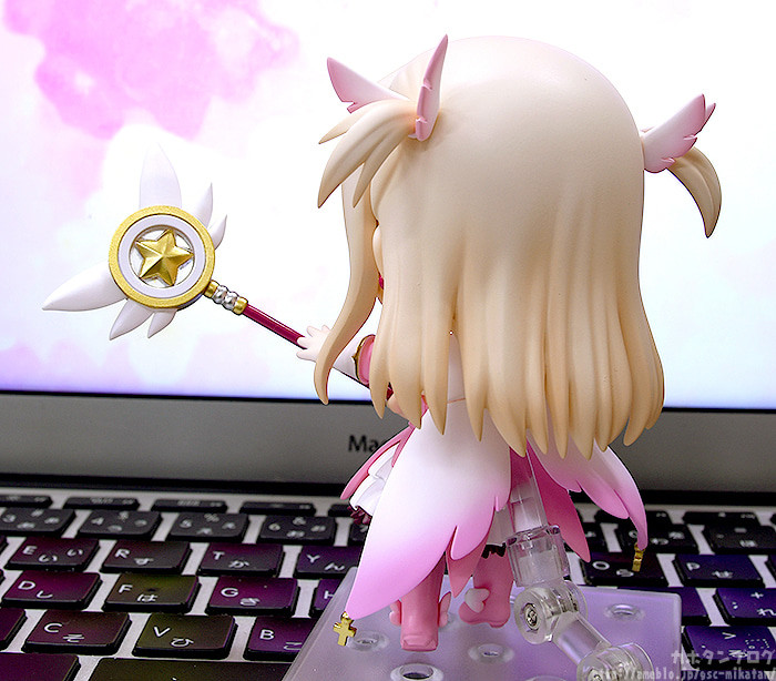 Gekijouban Fate/kaleid Liner Prisma ☆ Illya: Licht - Namae no Nai Shoujo - Illyasviel von Einzbern - Magical Ruby - Nendoroid  (#1680) (Good Smile Company) photo 9