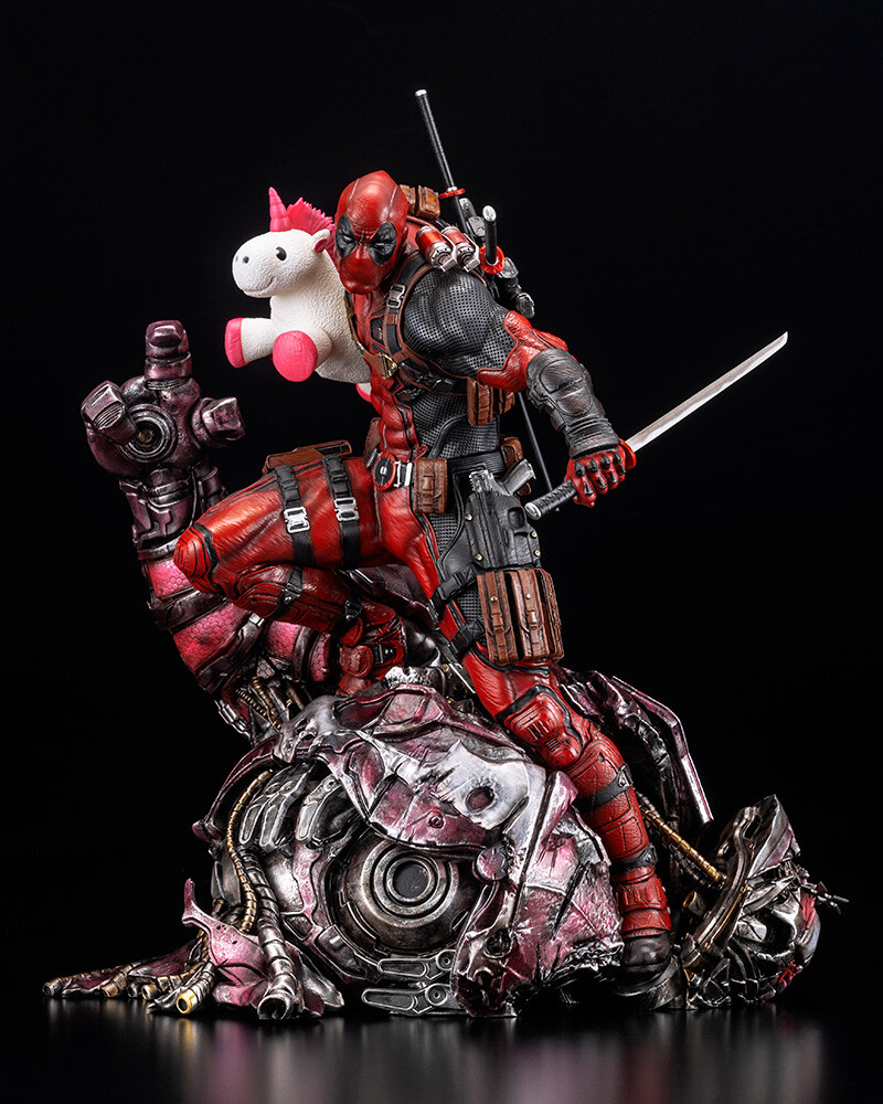 Deadpool - Fine Art Statue - Fine Art Statue Signature Series - 1/6 (Kotobukiya) photo 7