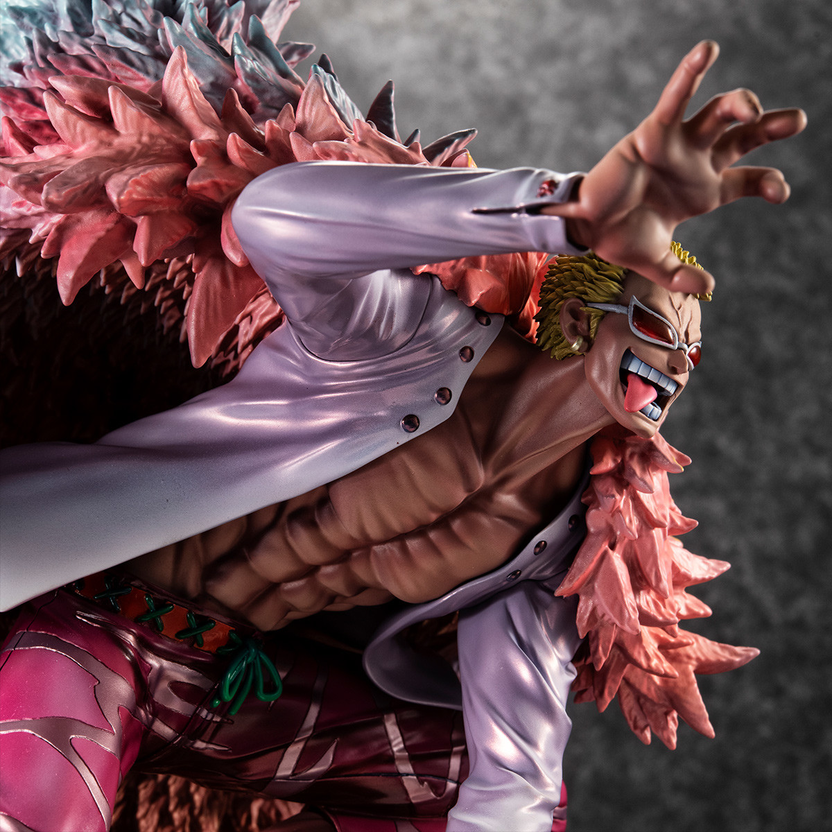 One Piece - Donquixote Doflamingo - Portrait Of Pirates "SA-MAXIMUM" - Heavenly Demon (MegaHouse)