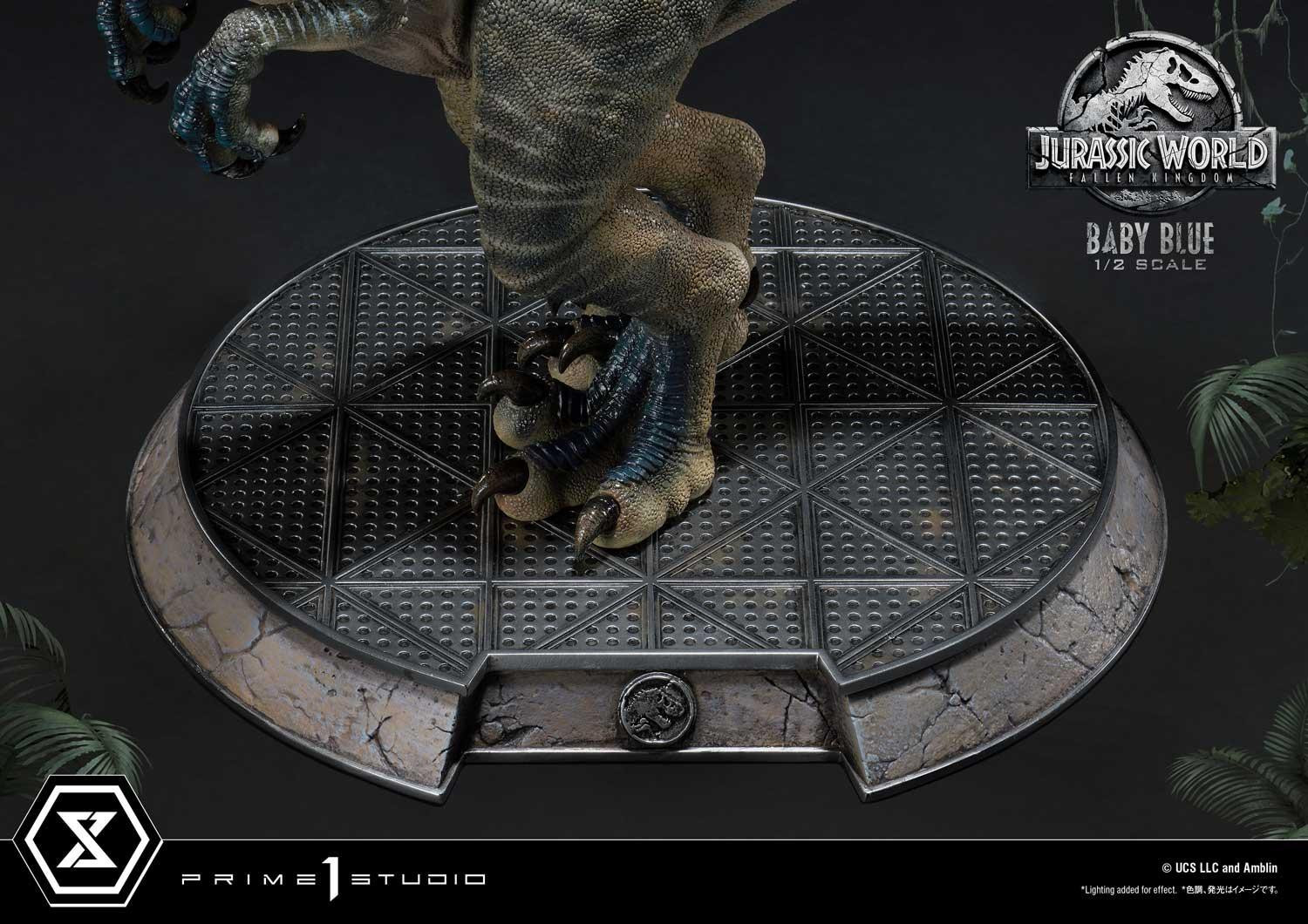Jurassic World: Fallen Kingdom - Blue - Legacy Museum Collection  (LMCJW2-08) - 1/2 - Baby (Prime 1 Studio) photo 3