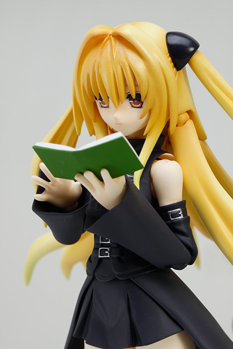 To LOVEru Darkness - Konjiki no Yami - S.H.Figuarts (Bandai) photo 9