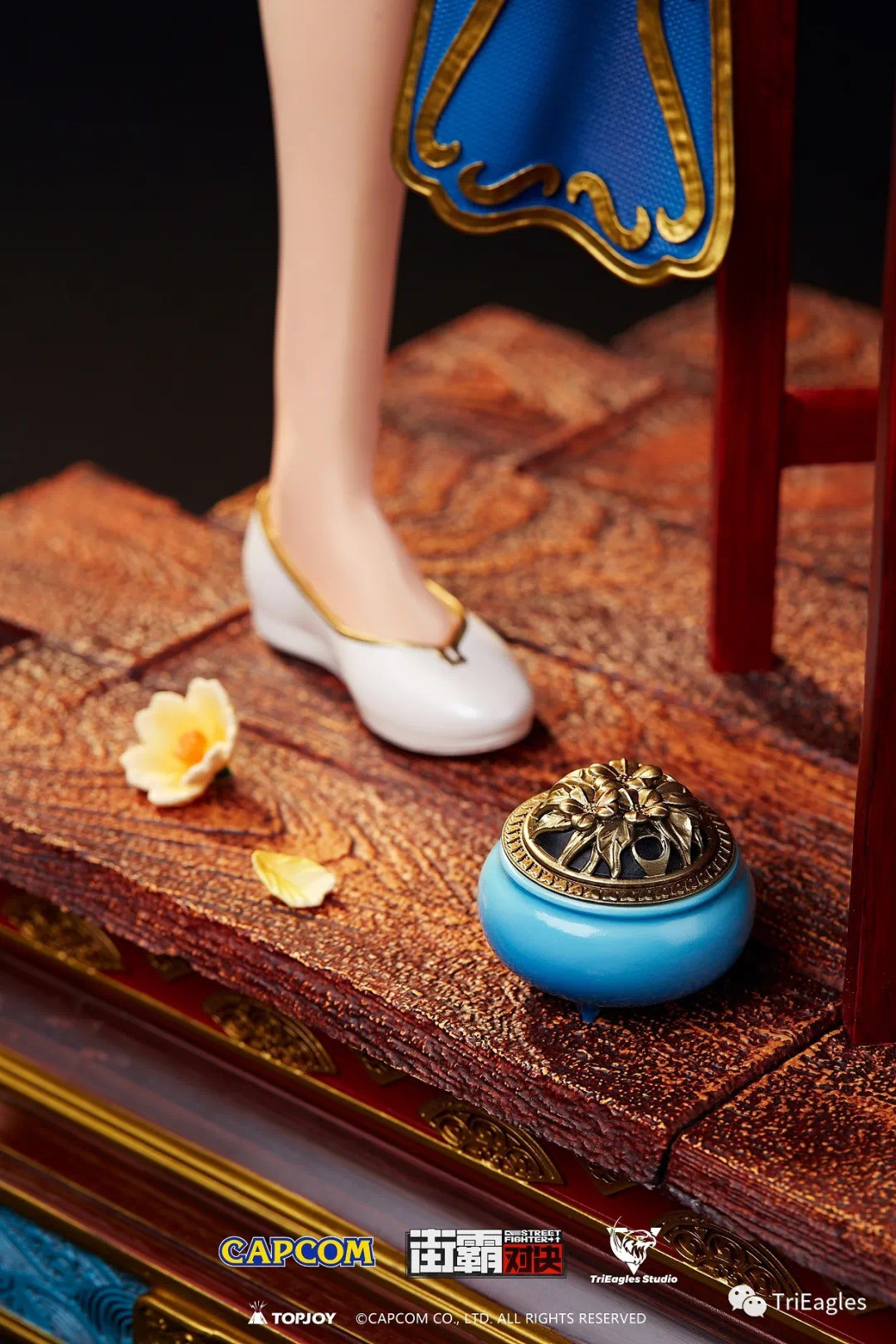 Street Fighter: Duel - Chun-Li - Crystal Series - 1/4 - Blue (TriEagles Studio) photo 6