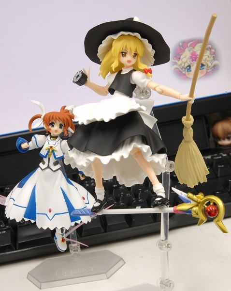 Mahou Shoujo Lyrical Nanoha The Movie 1st - Takamachi Nanoha - Yuuno Scrya - Figma (#053) (Max Factory) photo 2