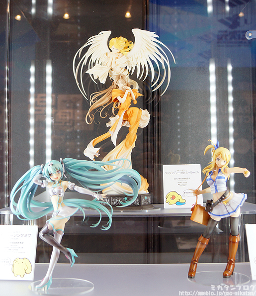 Good Smile Racing - Vocaloid - Hatsune Miku - 1/8 - Racing 2012 (Good Smile Company) photo 5