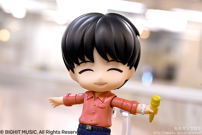 TinyTan - j-hope - Nendoroid  (#1804) (Good Smile Company) photo 9