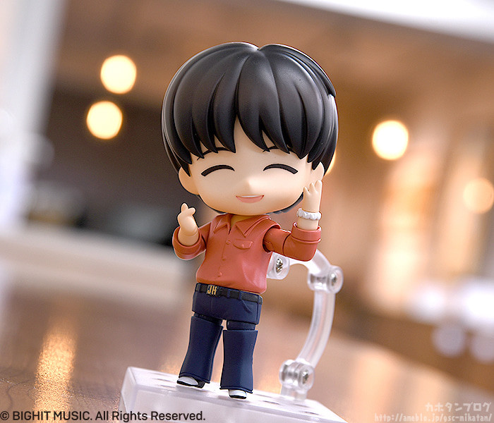 TinyTan - j-hope - Nendoroid  (#1804) (Good Smile Company) photo 10