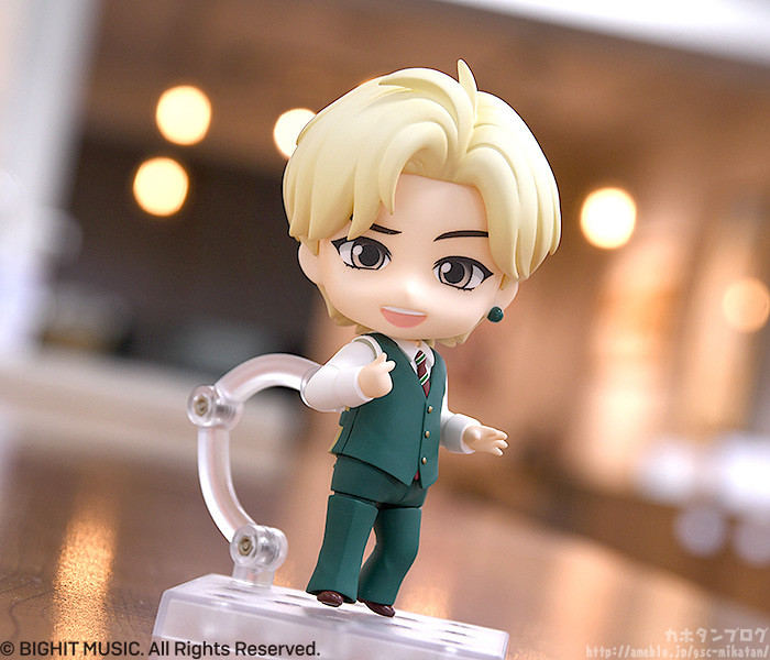 TinyTan - V - Nendoroid  (#1806) (Good Smile Company) photo 10