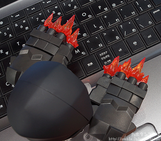 Black ★ Rock Shooter - Strength - Nendoroid (#355) - TV Animation Ver. (Good Smile Company) photo 39