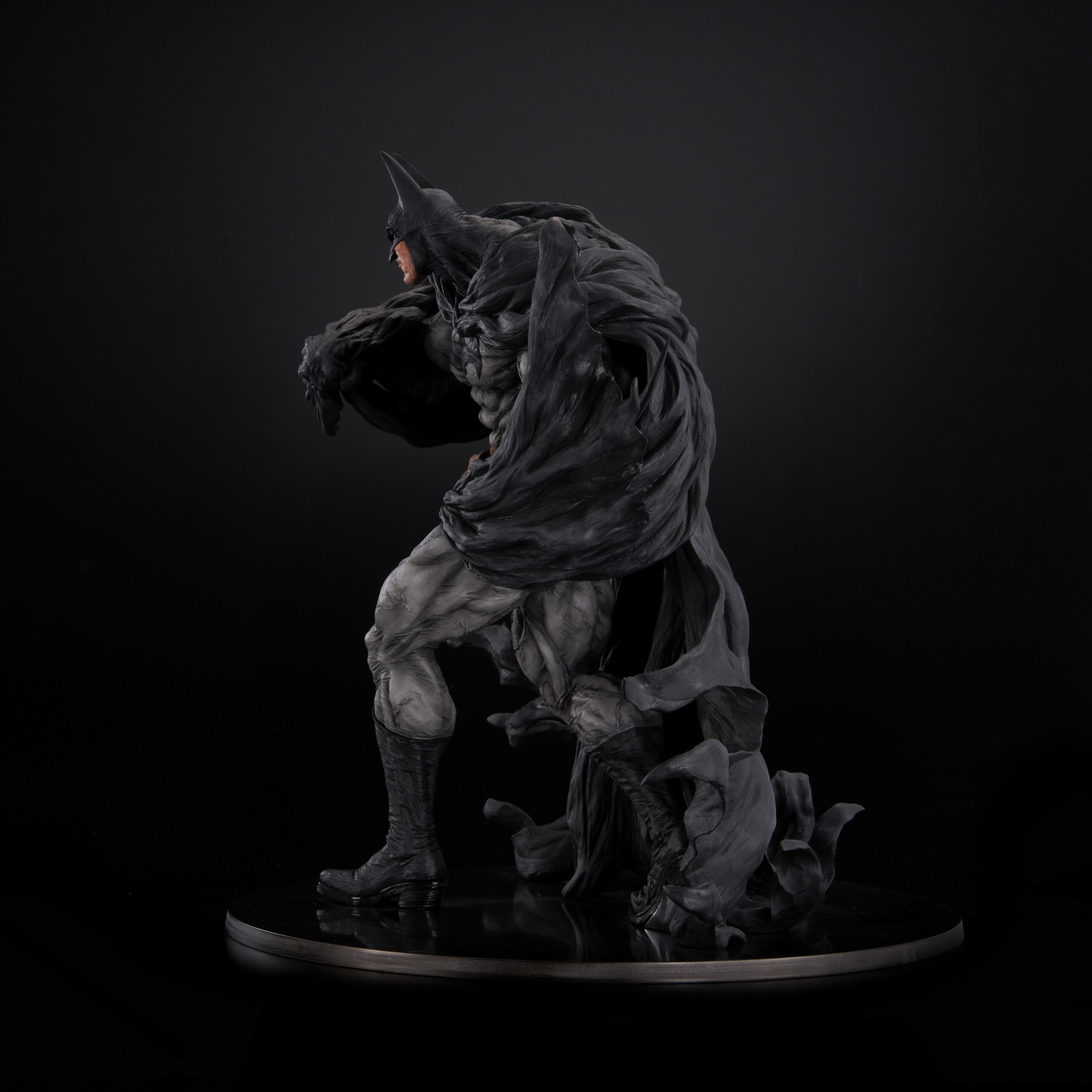 Batman - Sofbinal - Hard Black Ver. (Union Creative International Ltd) photo 6