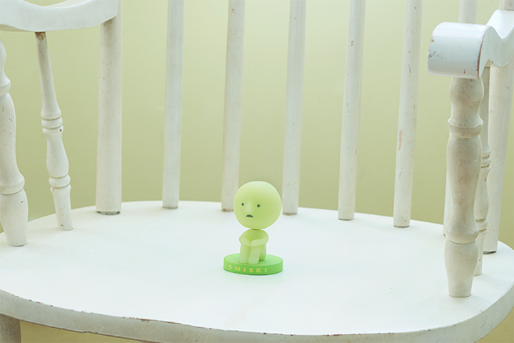 Smiski - Bobblehead - Smiski Bobbing Head - Smiski Hugging Knees (Dreams) photo 5