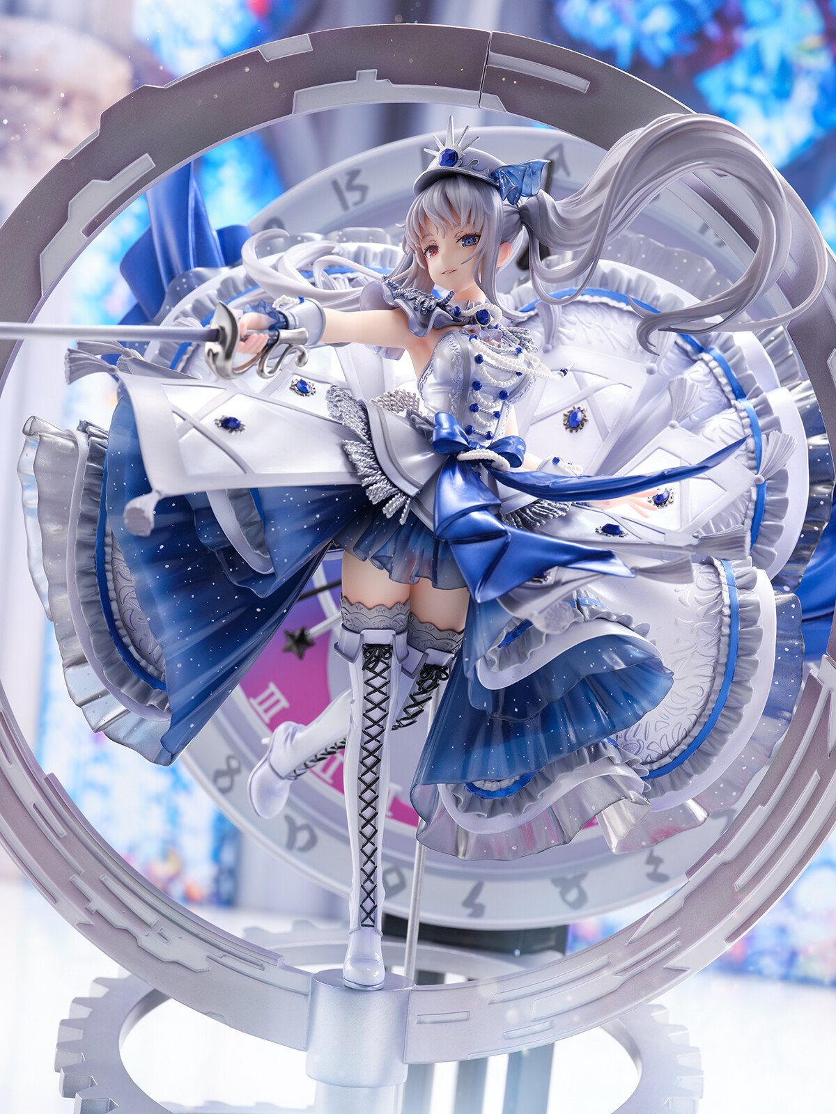 Date A Live Fragment: Date A Bullet - White Queen - Shibuya Scramble Figure - 1/7 - Royal Blue Sapphire Dress Ver. (eStream) photo 2