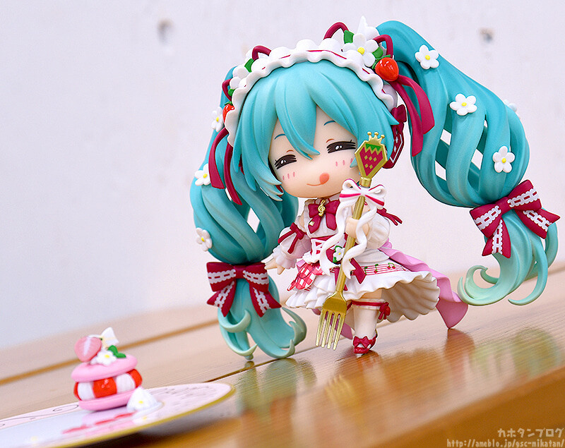 Vocaloid - Hatsune Miku - Nendoroid  (#1939) - 15th Anniversary Ver. (Good Smile Company) photo 7