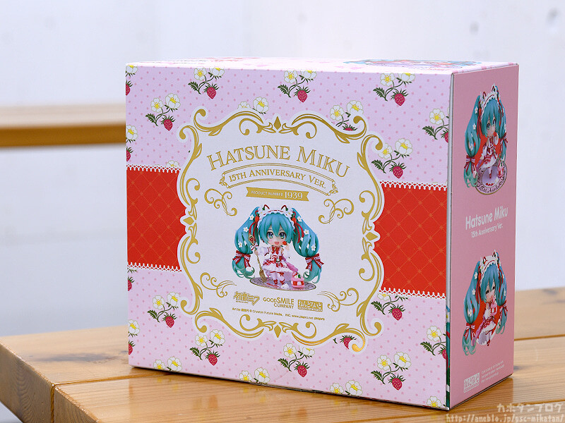 Vocaloid - Hatsune Miku - Nendoroid  (#1939) - 15th Anniversary Ver. (Good Smile Company) photo 19