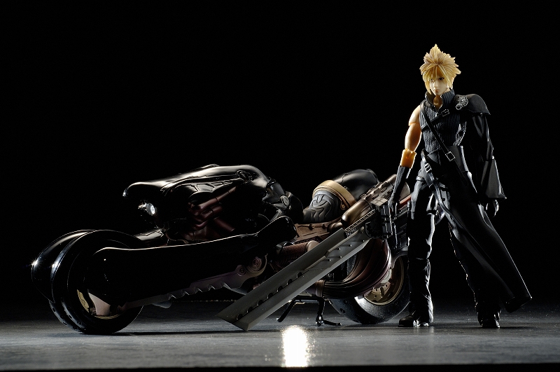 Final Fantasy VII: Advent Children - Cloud Strife - Play Arts - US (Kotobukiya, Square Enix) photo 2