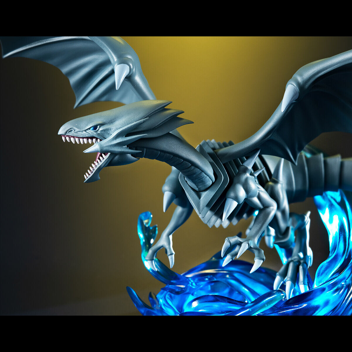 Yu-Gi-Oh! Duel Monsters - Blue-Eyes White Dragon - Monsters Chronicle (MegaHouse) photo 5