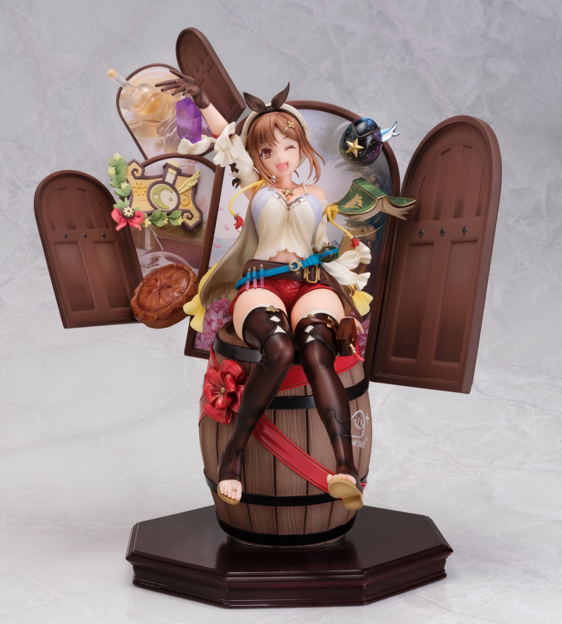 Atelier Ryza ~Tokoyami no Joou to Himitsu no Kakurega~ - Reisalin Stout - 1/7 - Atelier Series 25th Anniversary Ver., DX Edition (AmiAmi) photo 5