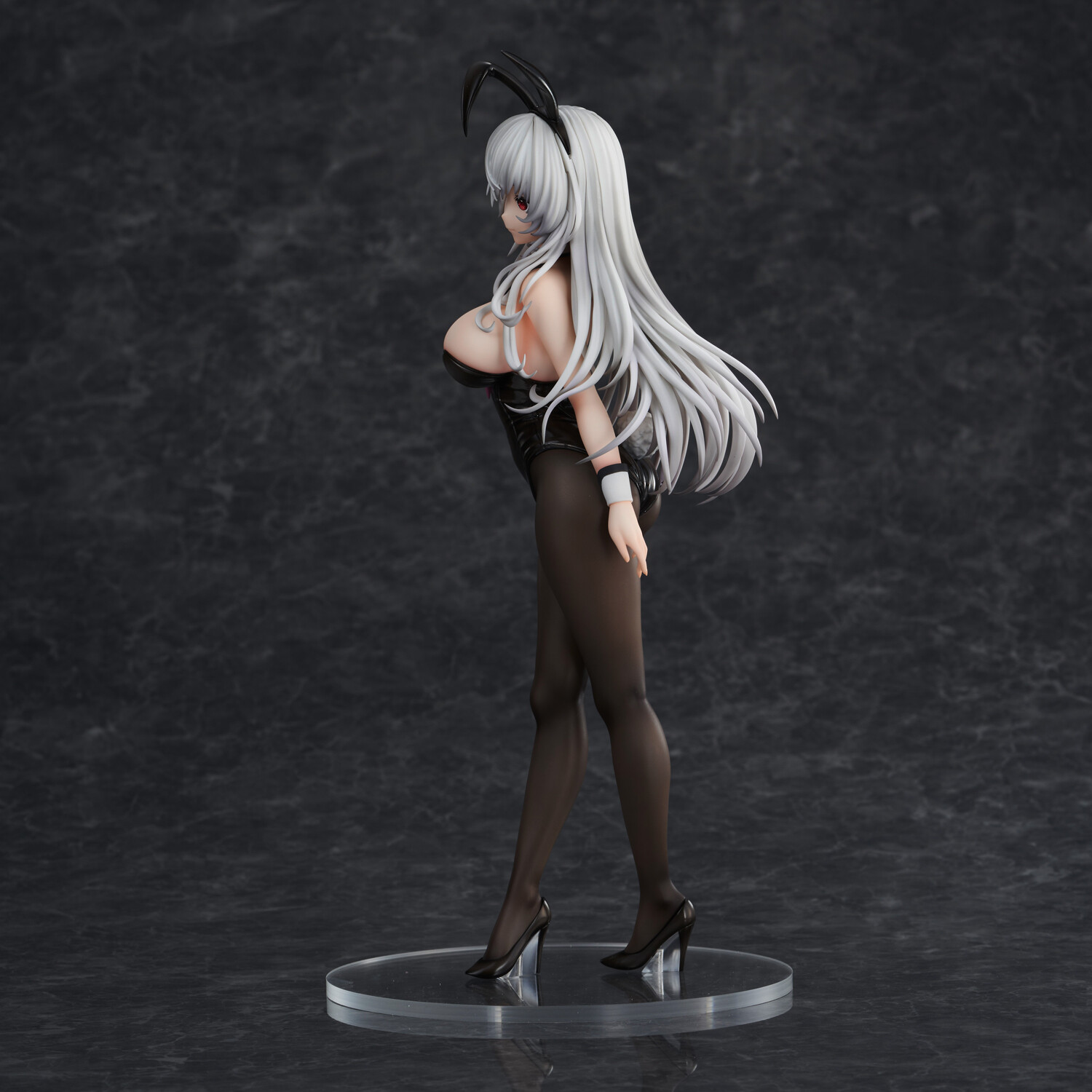 Original - Shiraga Bunny (Union Creative International Ltd) photo 8