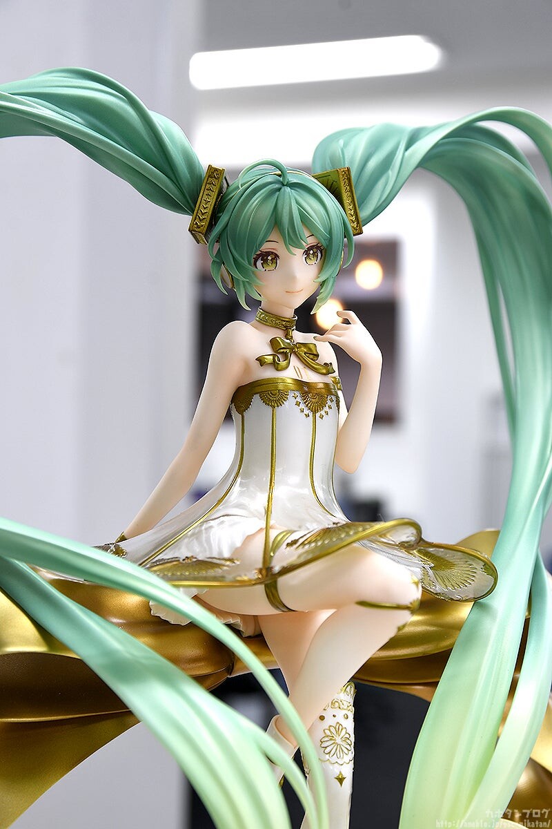 Vocaloid - Hatsune Miku - 1/1 - Symphony 2022 Ver. (Good Smile Company) photo 15