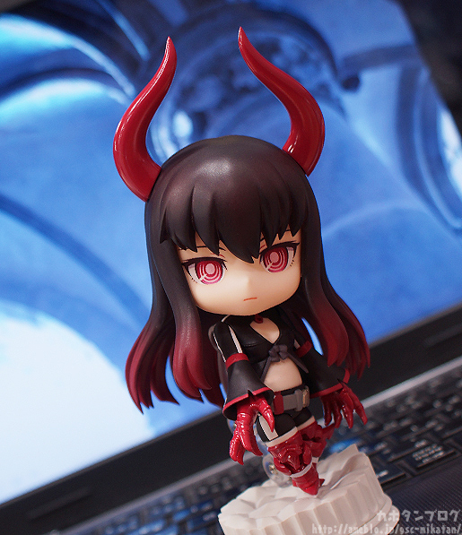 Black ★ Rock Shooter - Black ★ Gold Saw - Mikansei no Shoujo - Nendoroid (#402) - TV Animation ver. (Good Smile Company) photo 13