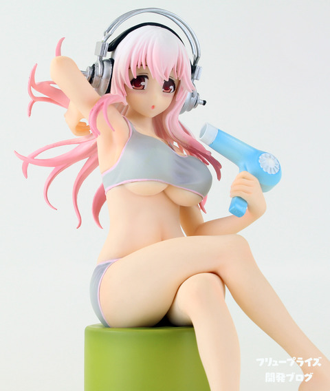 SoniComi (Super Sonico) - Sonico - Seikatsu Micchaku Shuzai Special Figure - -After Taking Bath- (FuRyu) photo 7