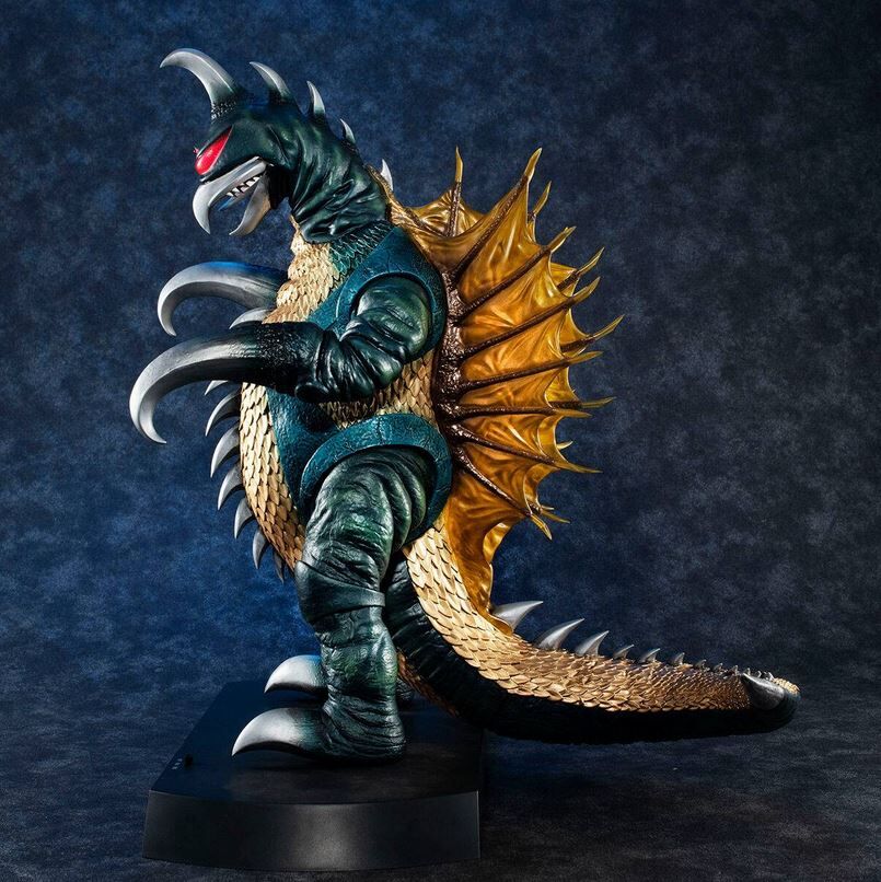 Gojira vs. Gigan - Gigan - UA Monsters (MegaHouse) photo 4